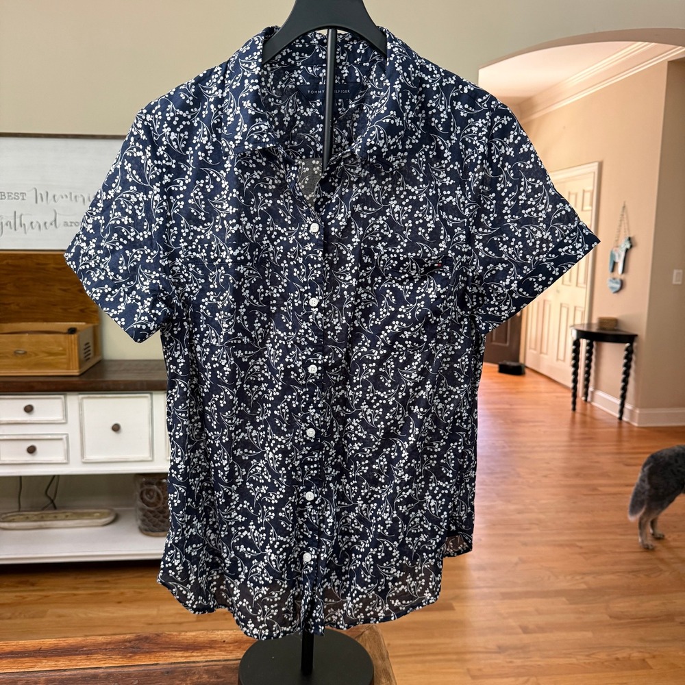 Tommy Hilfiger Womens Large Navy Floral Cotton Short Sleeve Button Down Shirt